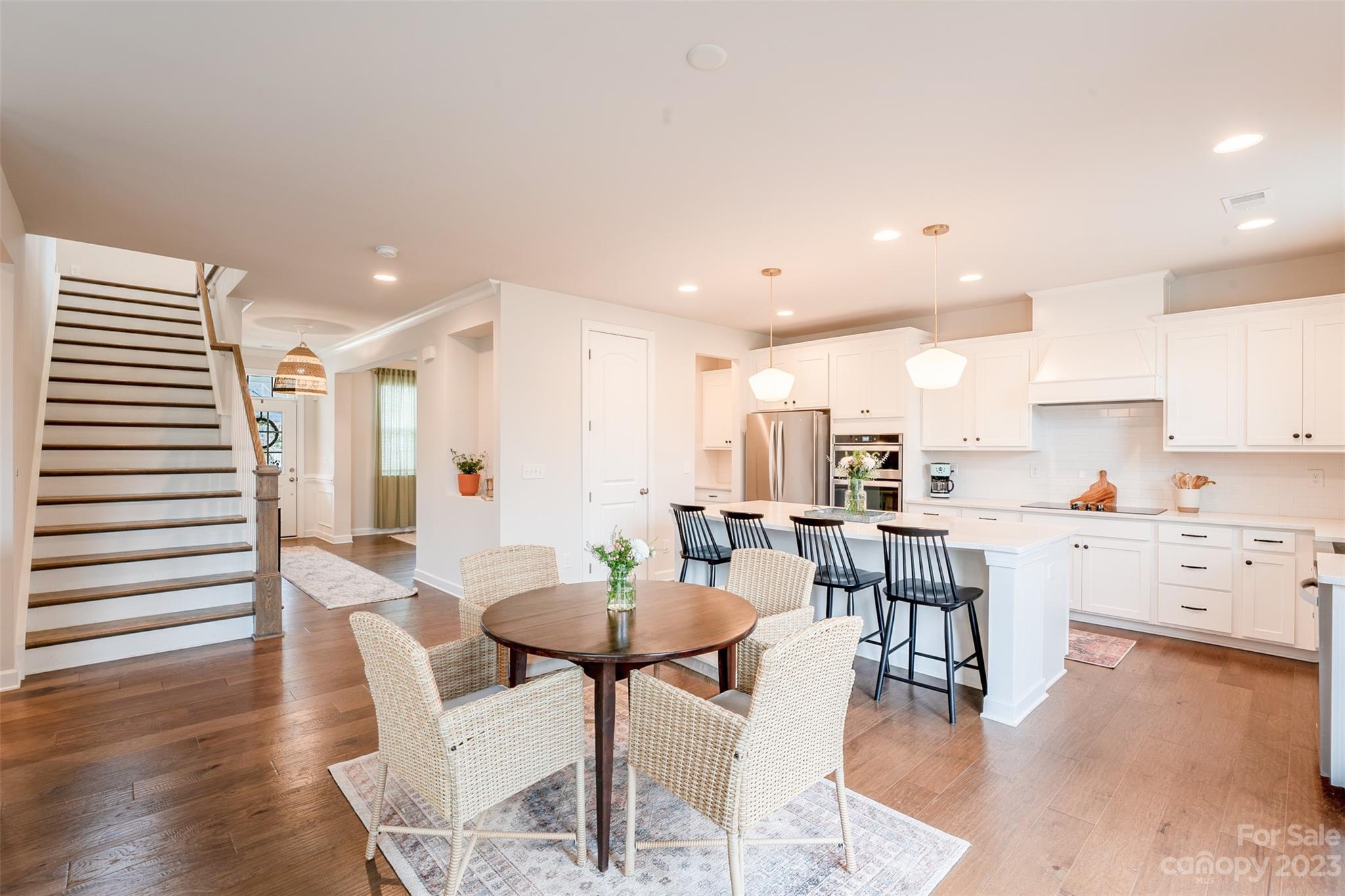 Lake Crest - Residential