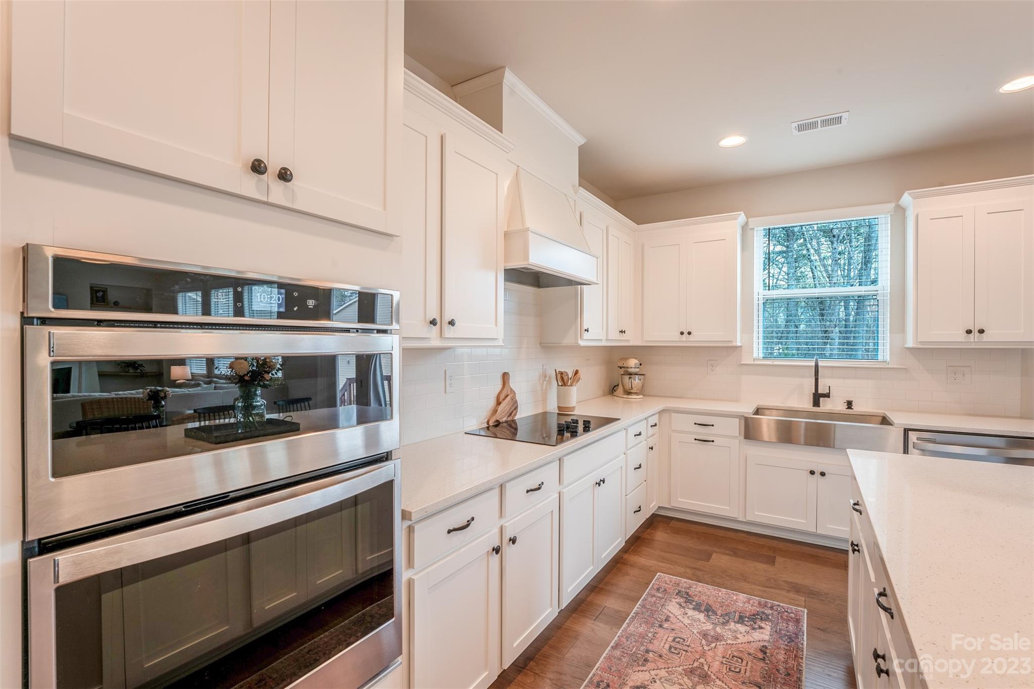 Lake Crest - Residential