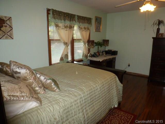 Forest Hills - Residential