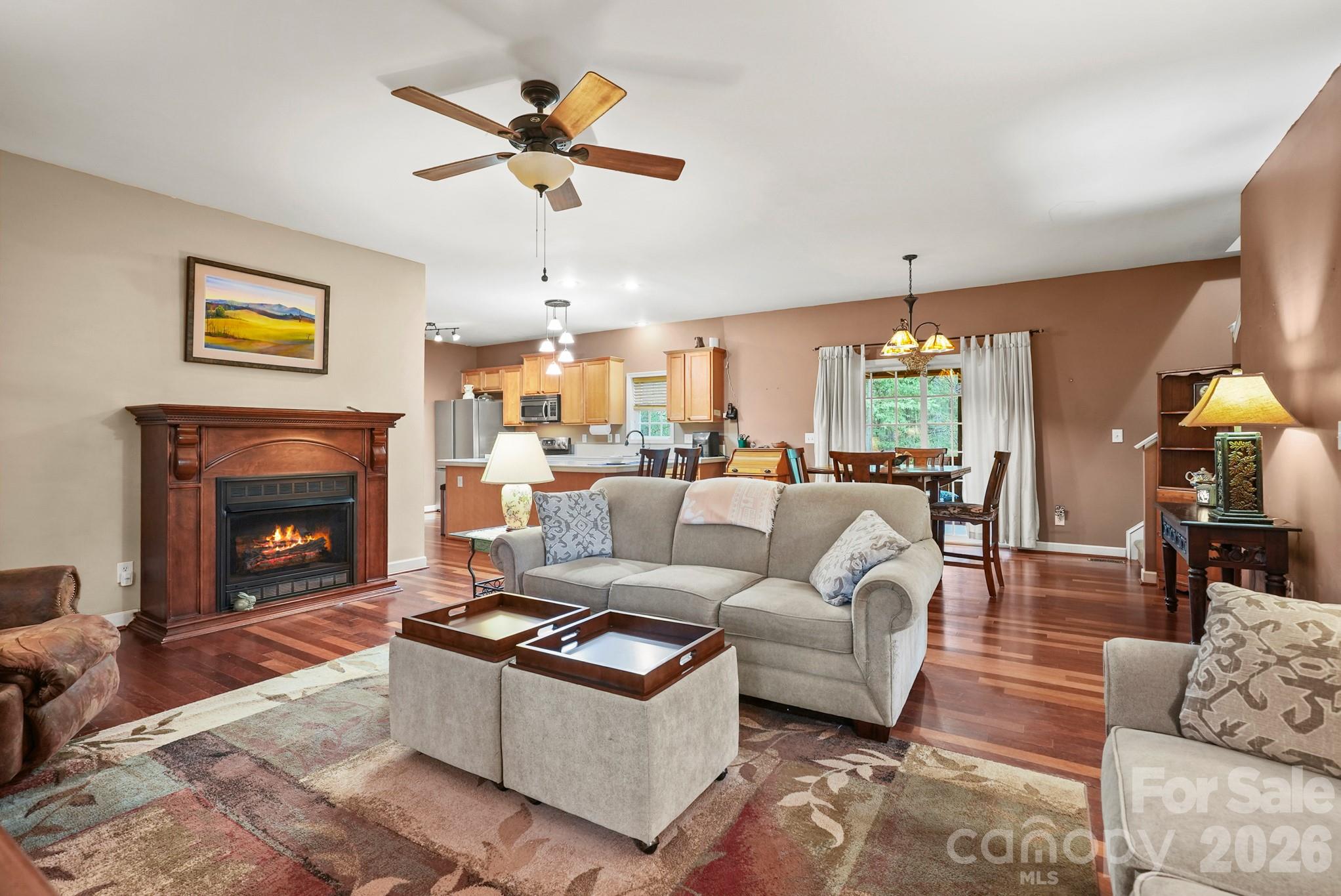 4376 Scenic View Court
