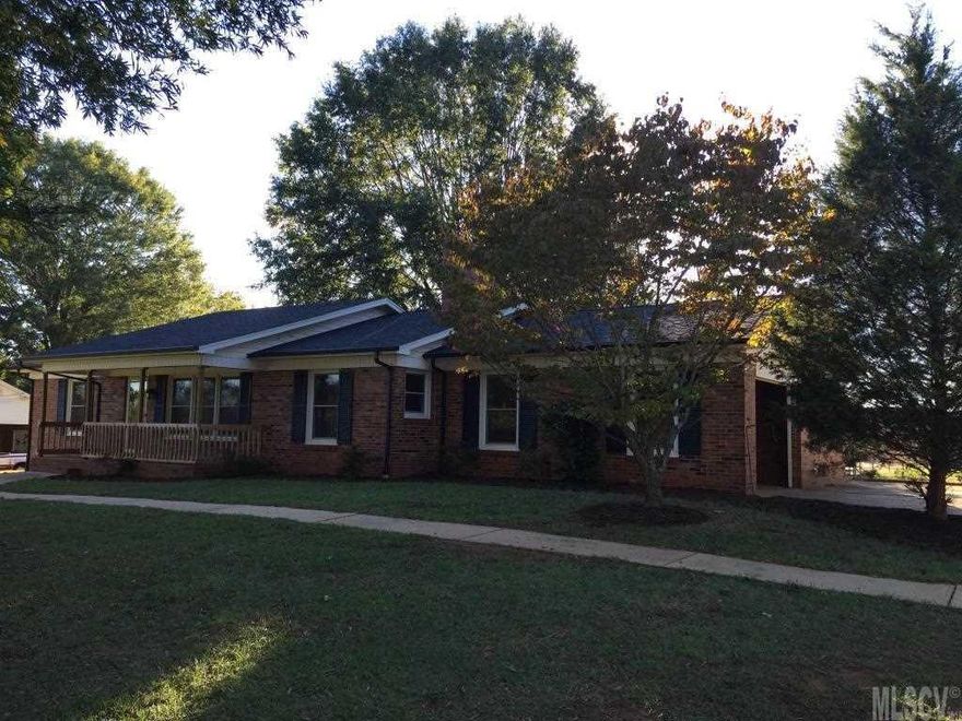 Beautiful 3 BR/2 Bath Brick home with pool.  This home features large bedrooms, large laundry room, and a spacious kitchen. Also featured is a ornate brick FP. Exterior amenities include a salt water pool, columned front porch, attached single carport, detached single carport, and a spacious back yard. Don't miss out on this beautiful home!