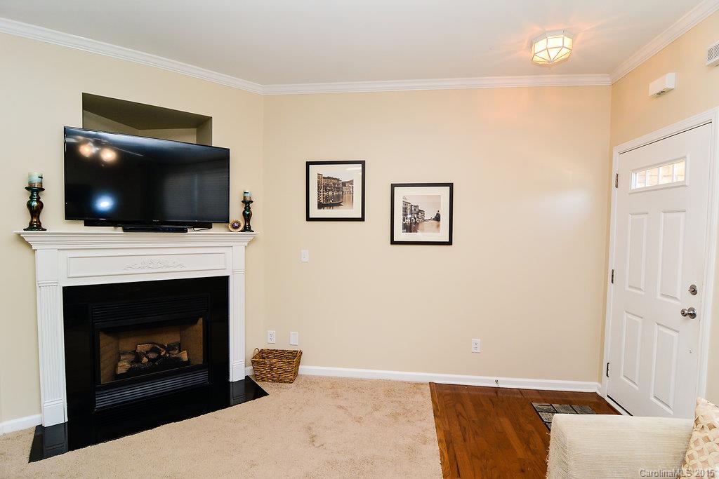 Ridge Pointe - Residential