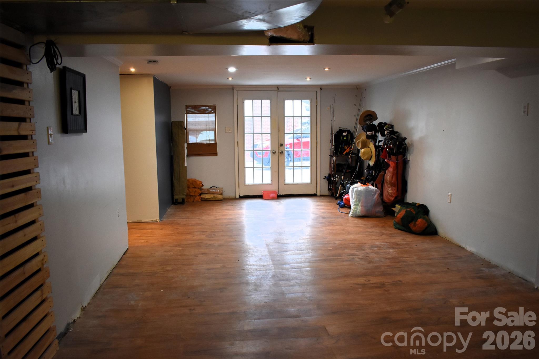 Country Club Acres - Residential