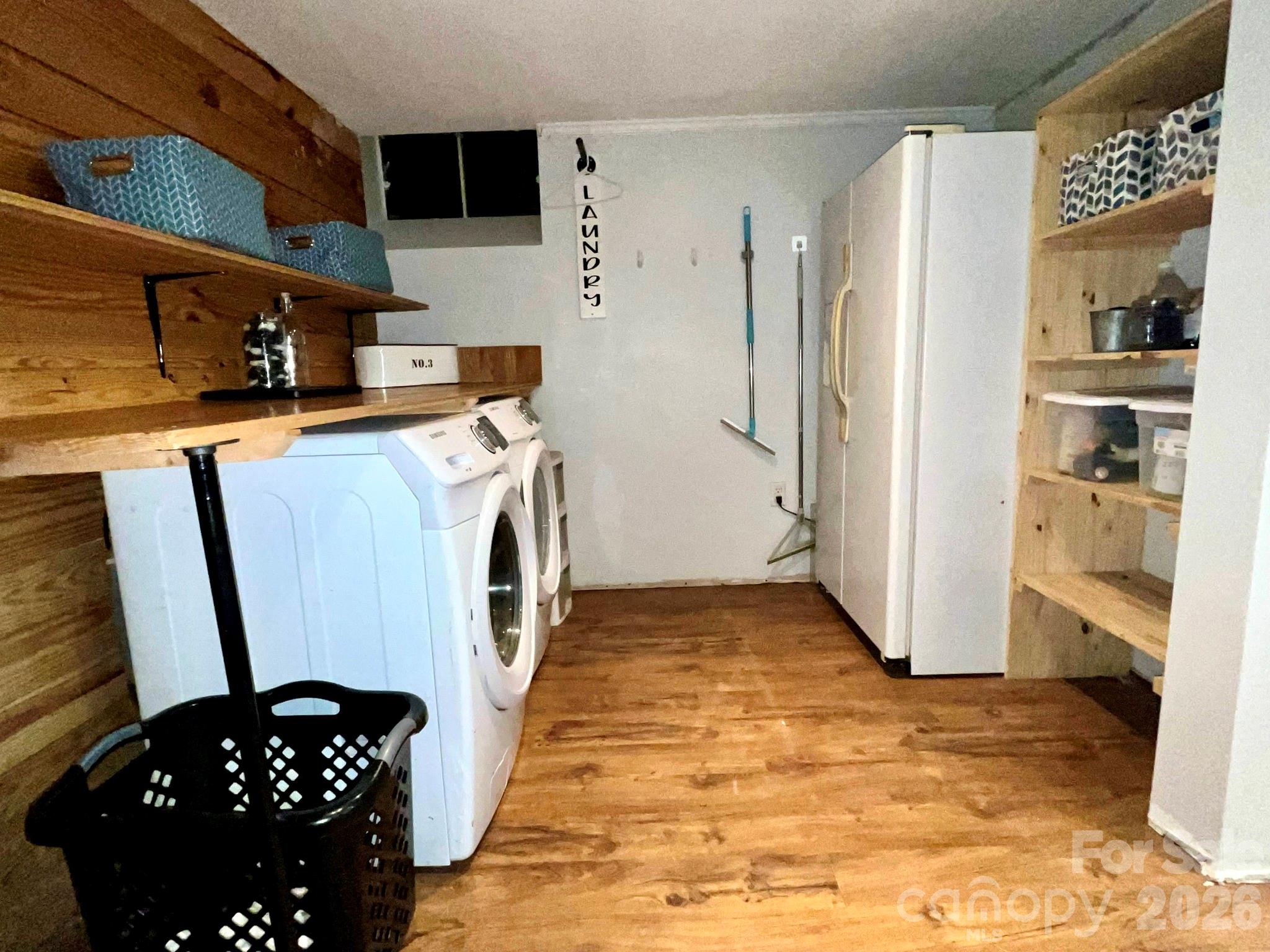 Country Club Acres - Residential