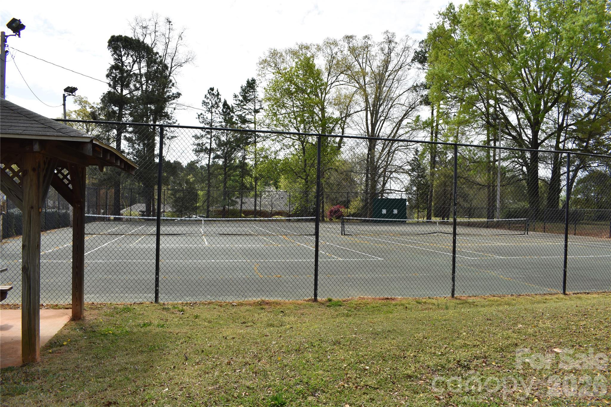 Country Club Acres - Residential