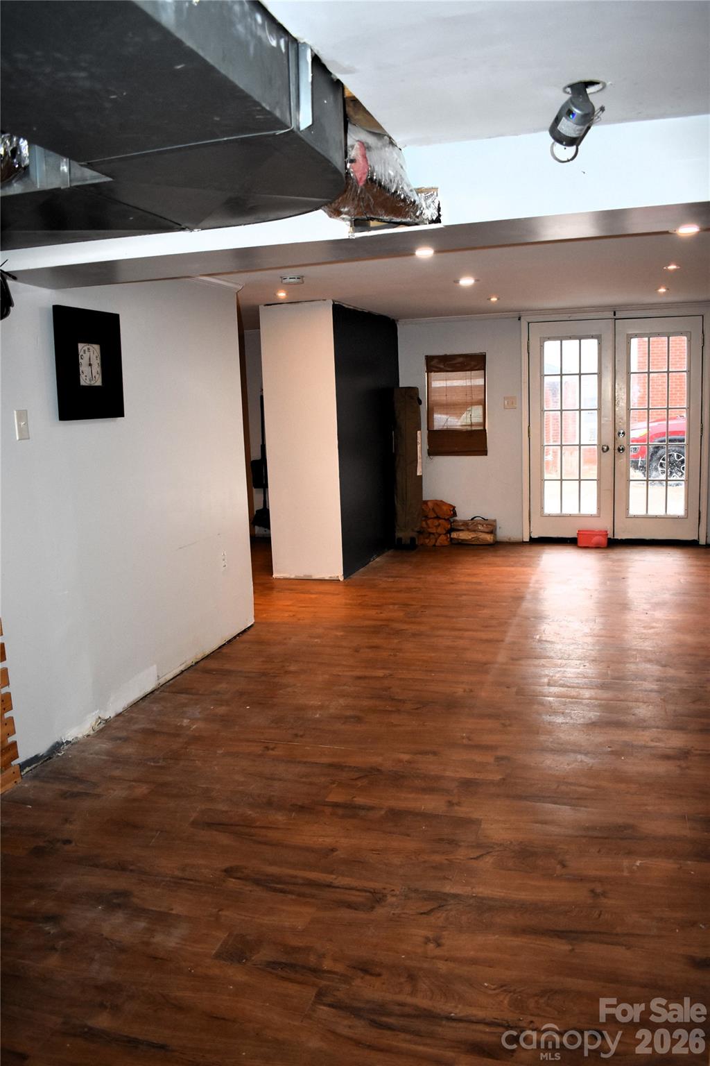 Country Club Acres - Residential