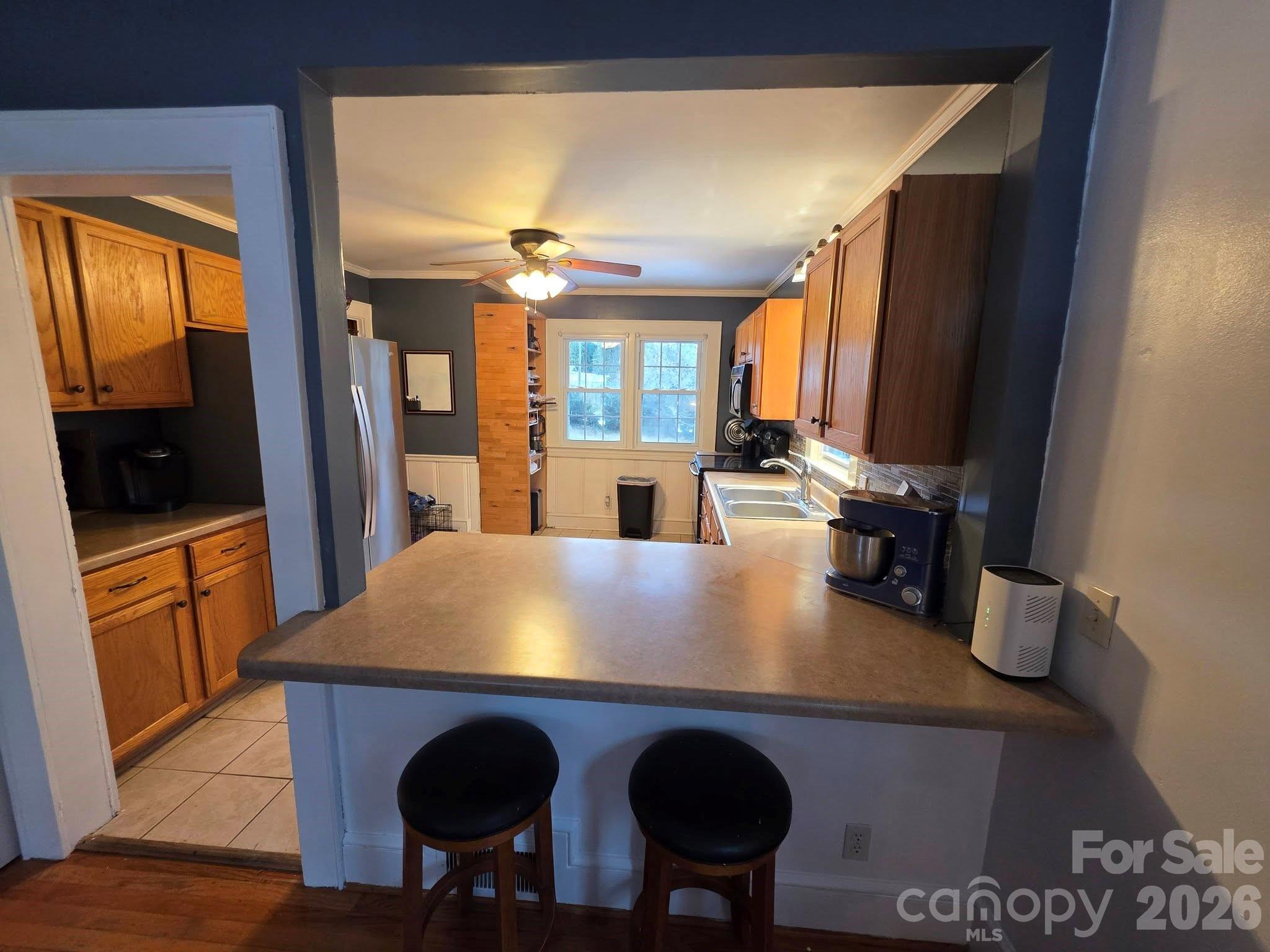 Country Club Acres - Residential