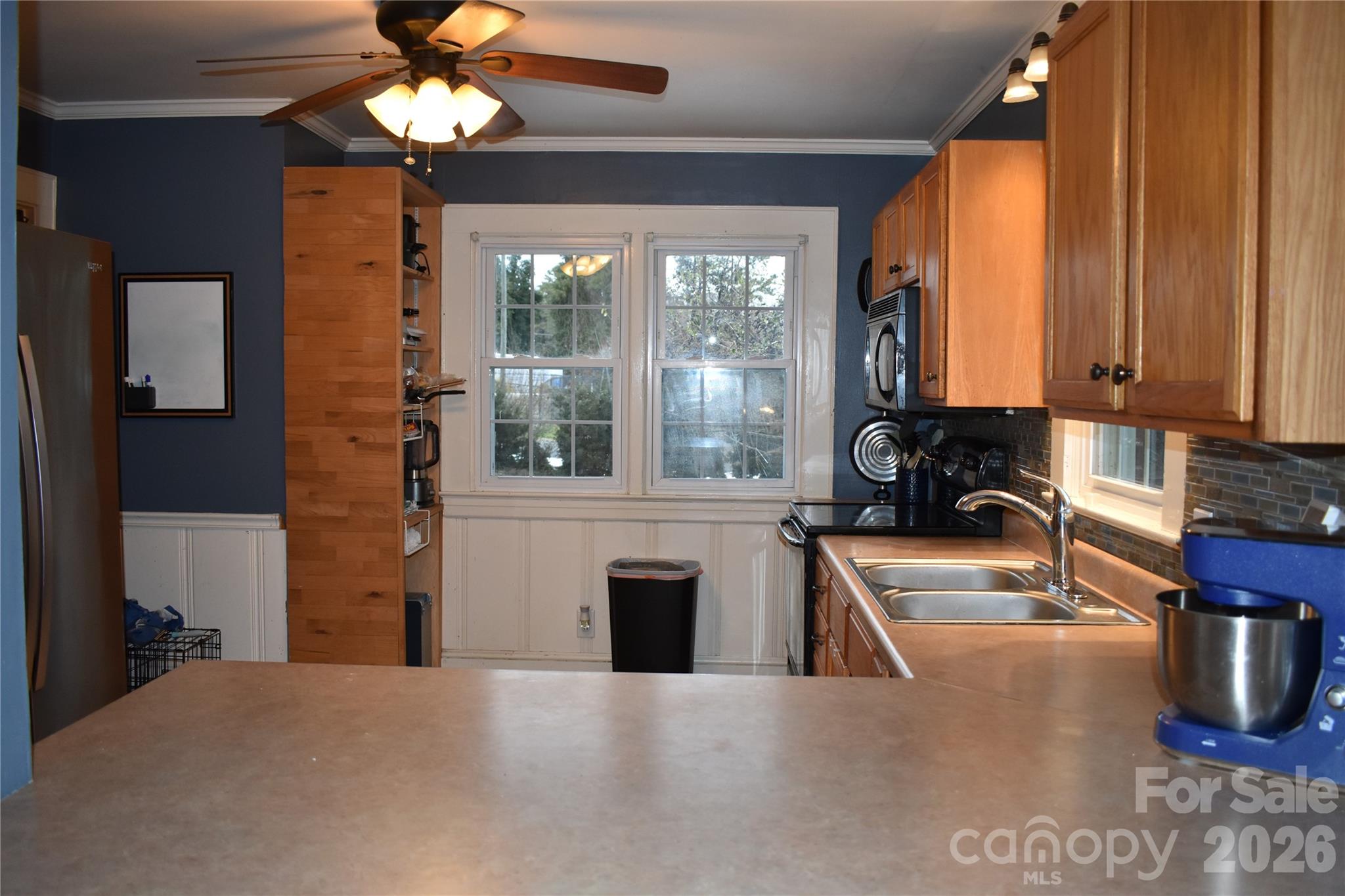 Country Club Acres - Residential