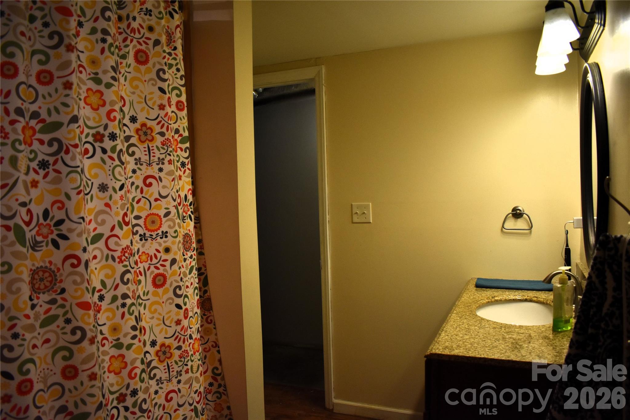 Country Club Acres - Residential