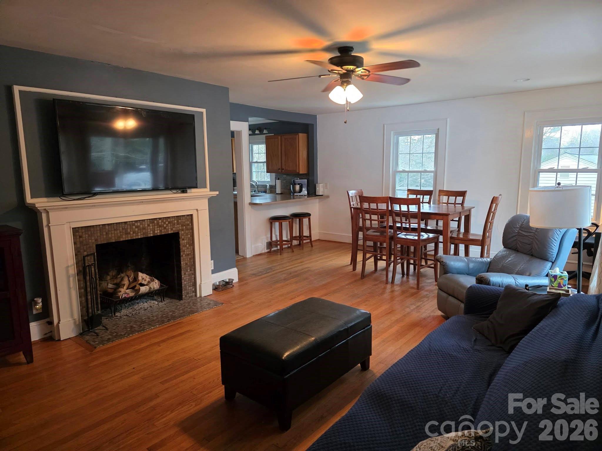 Country Club Acres - Residential