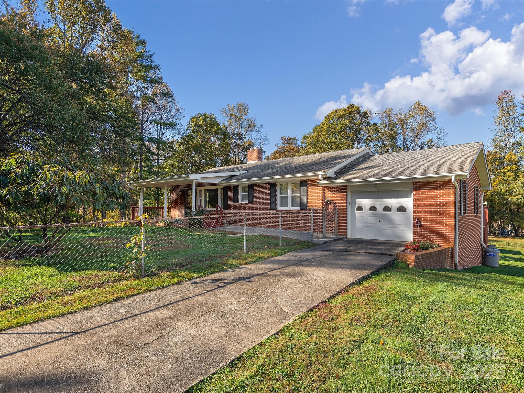 1005 Hutch Mountain Road