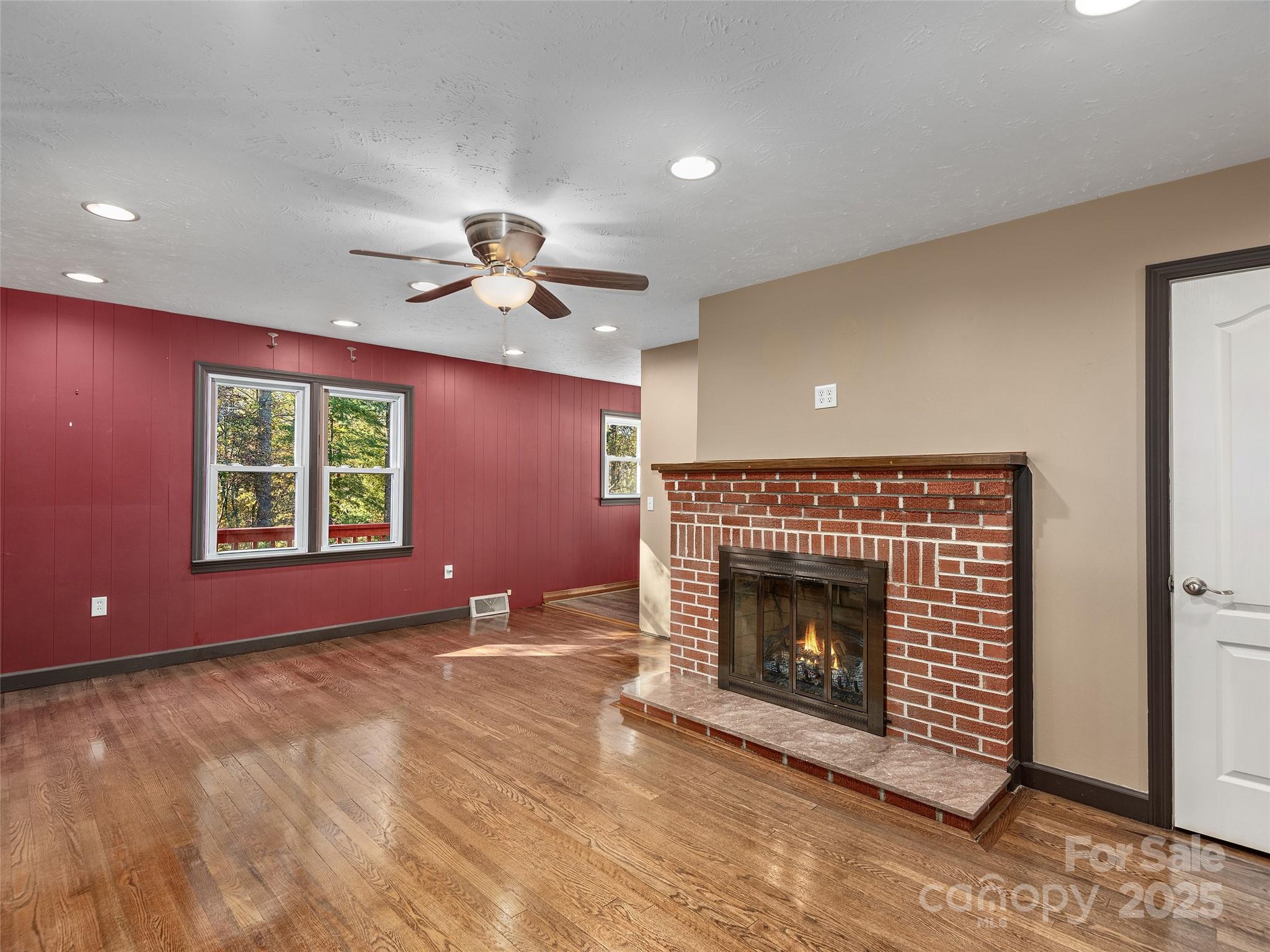 1005 Hutch Mountain Road