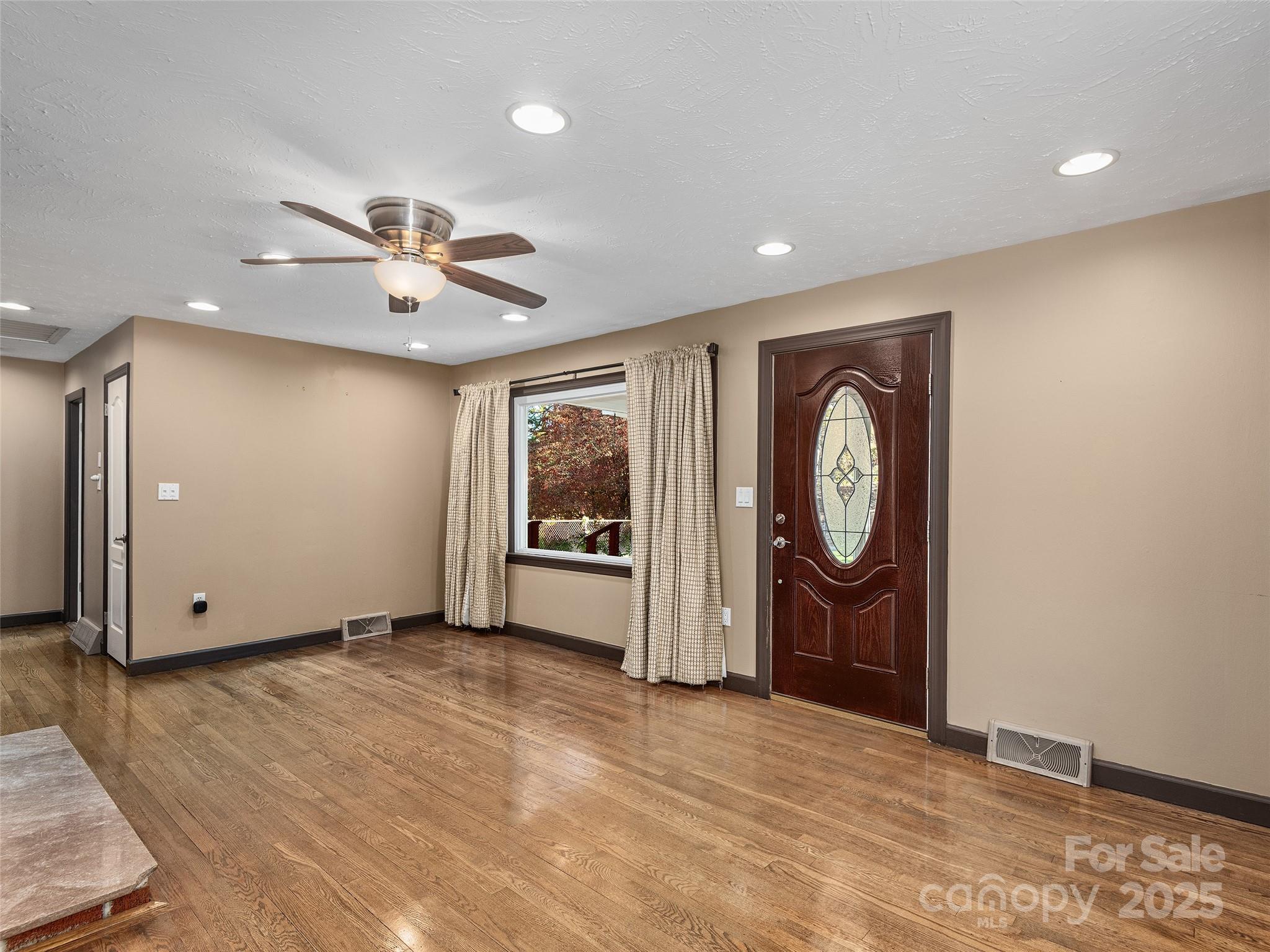 1005 Hutch Mountain Road