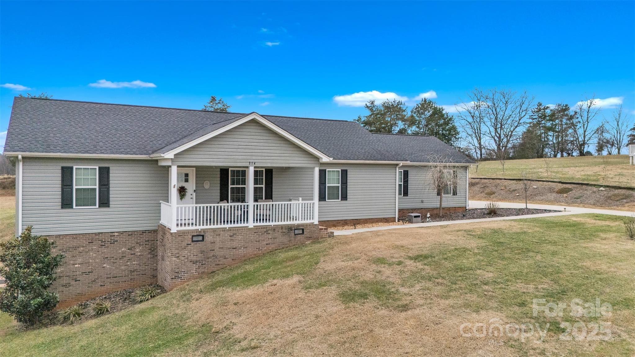 314 Stable Brook Lane