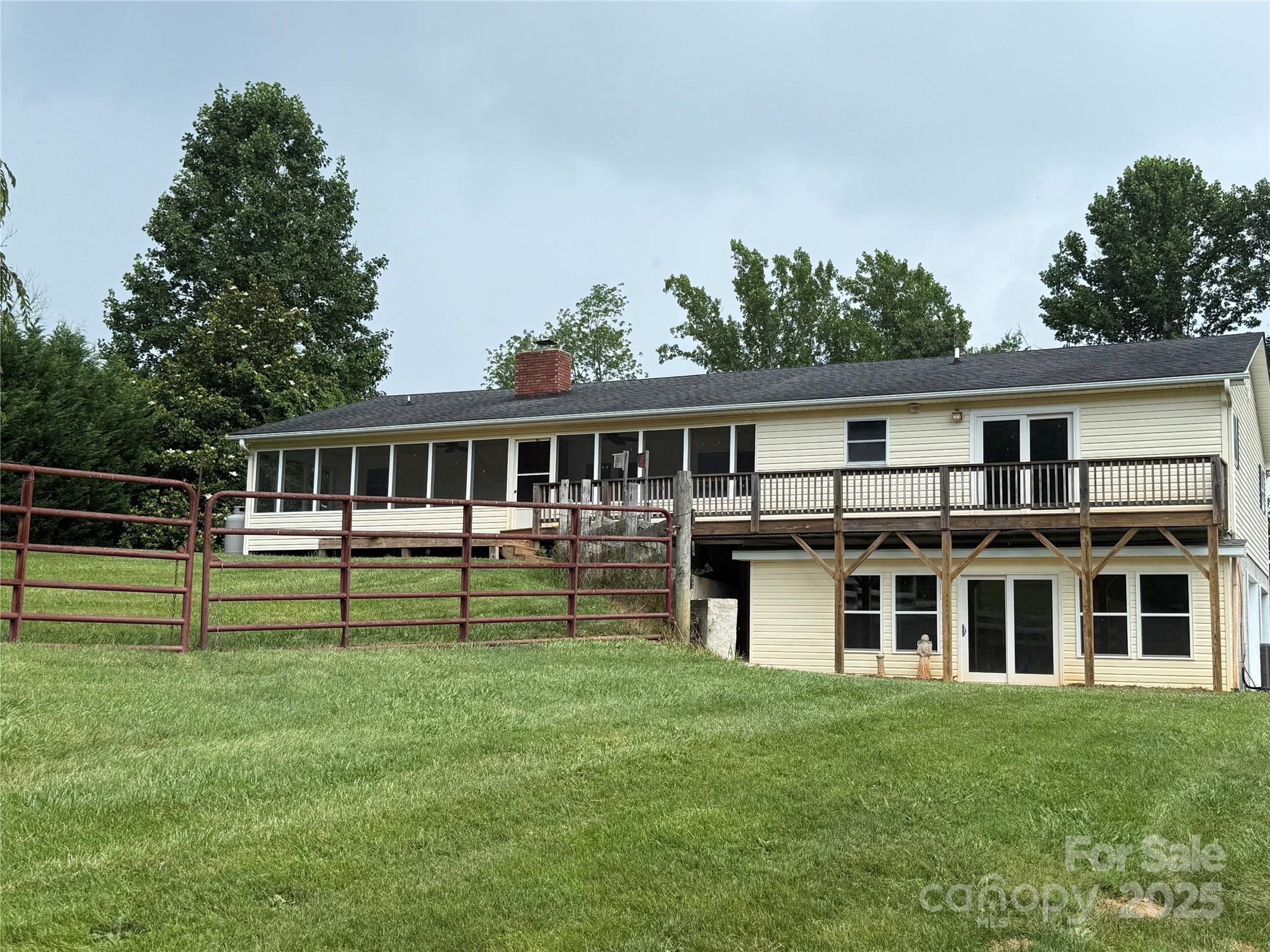 170 Beaverdam Loop Road
