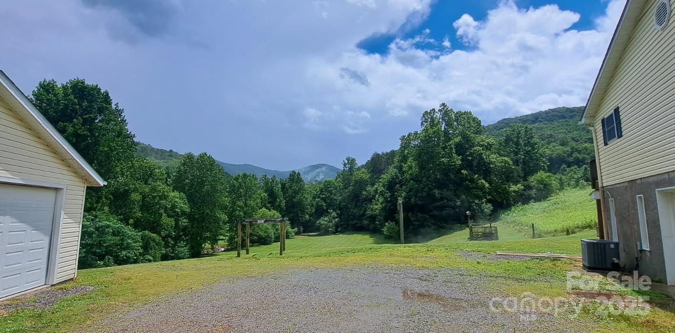 170 Beaverdam Loop Road