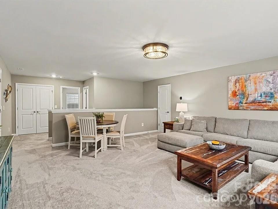 Elizabeth - Residential