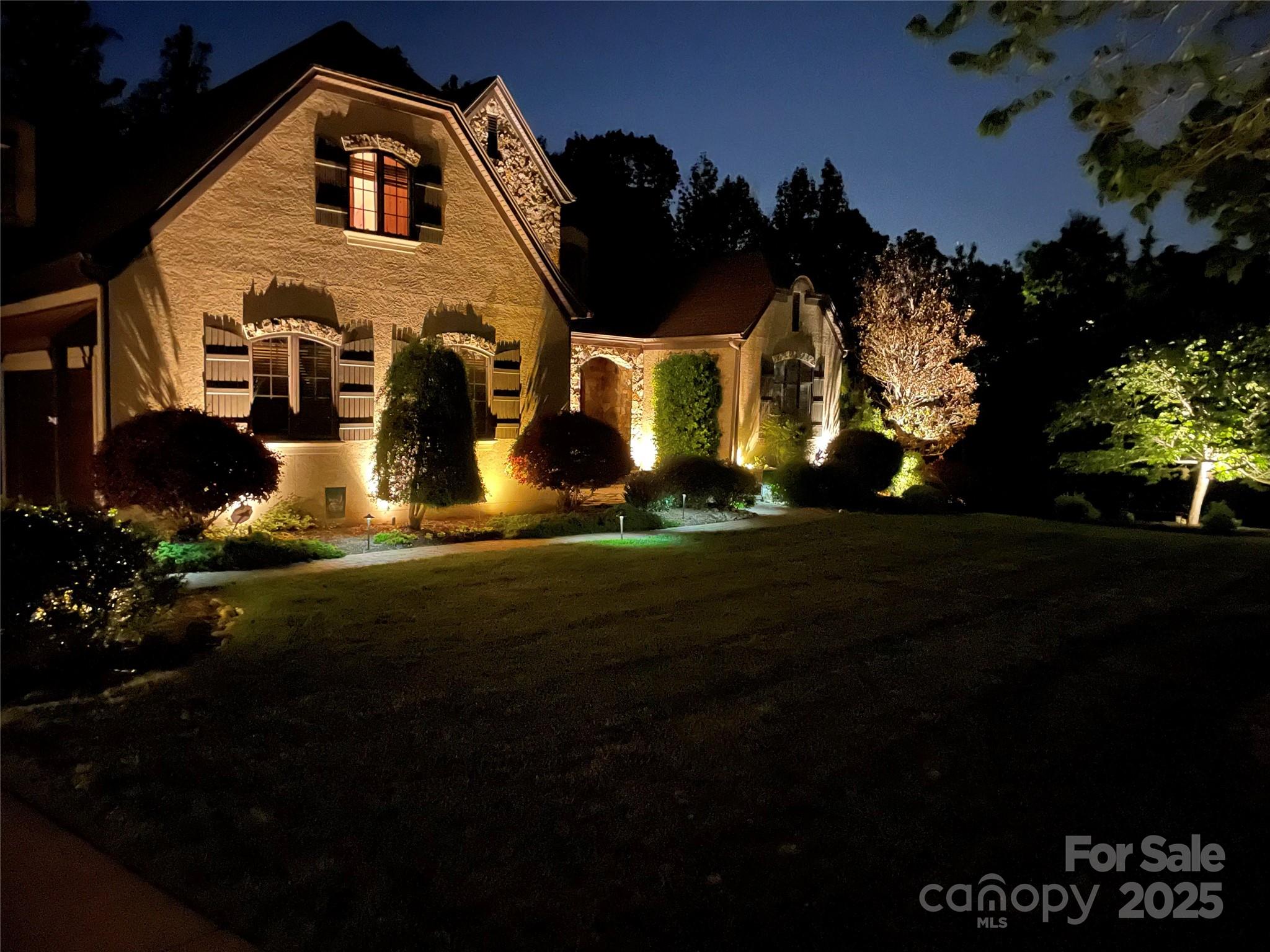 1032 Seminole Drive