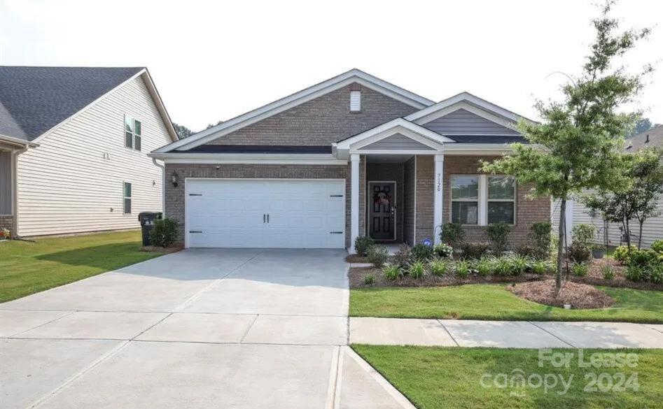 Larkhaven Hills - Residential Lease