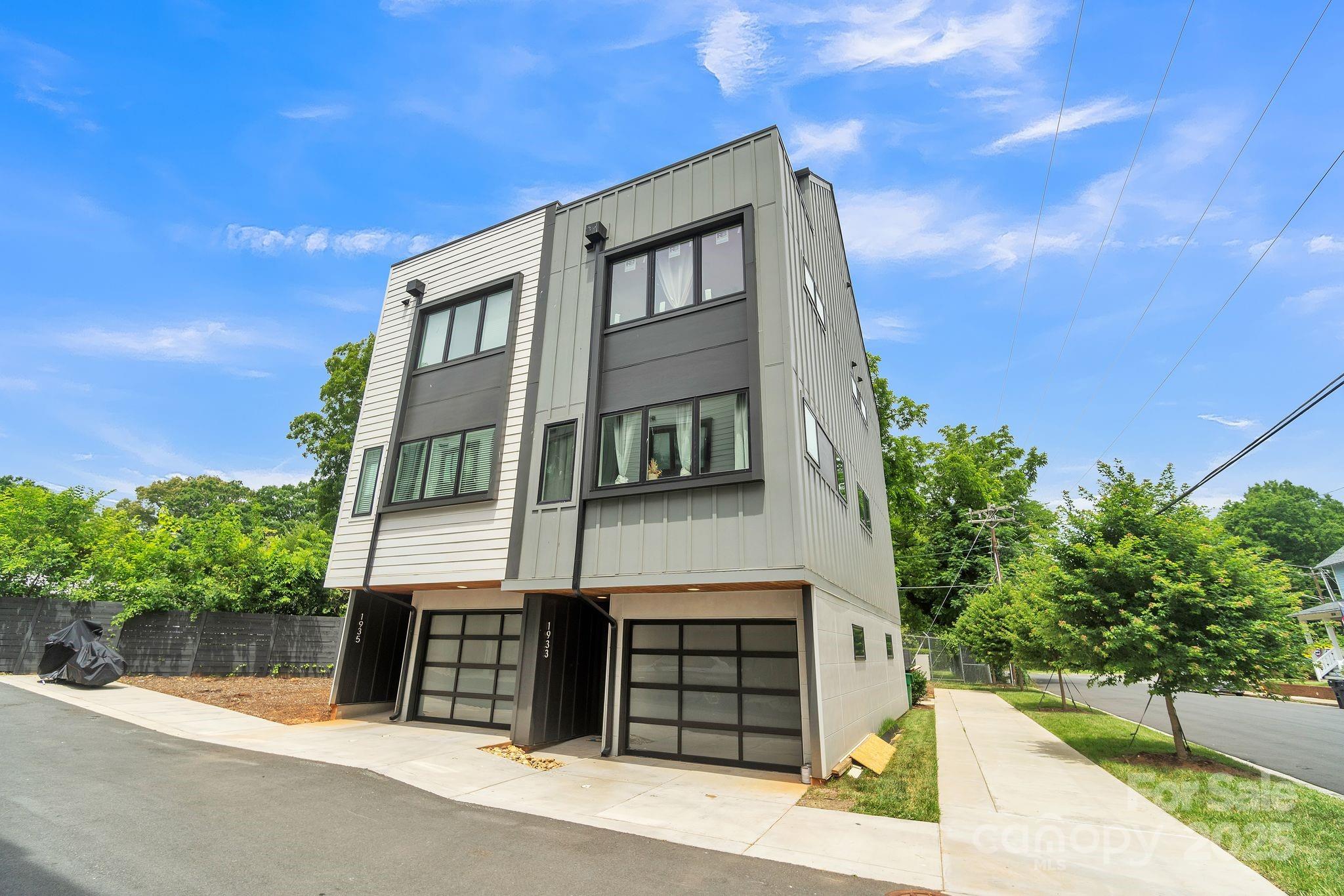 1933 W Trade Street