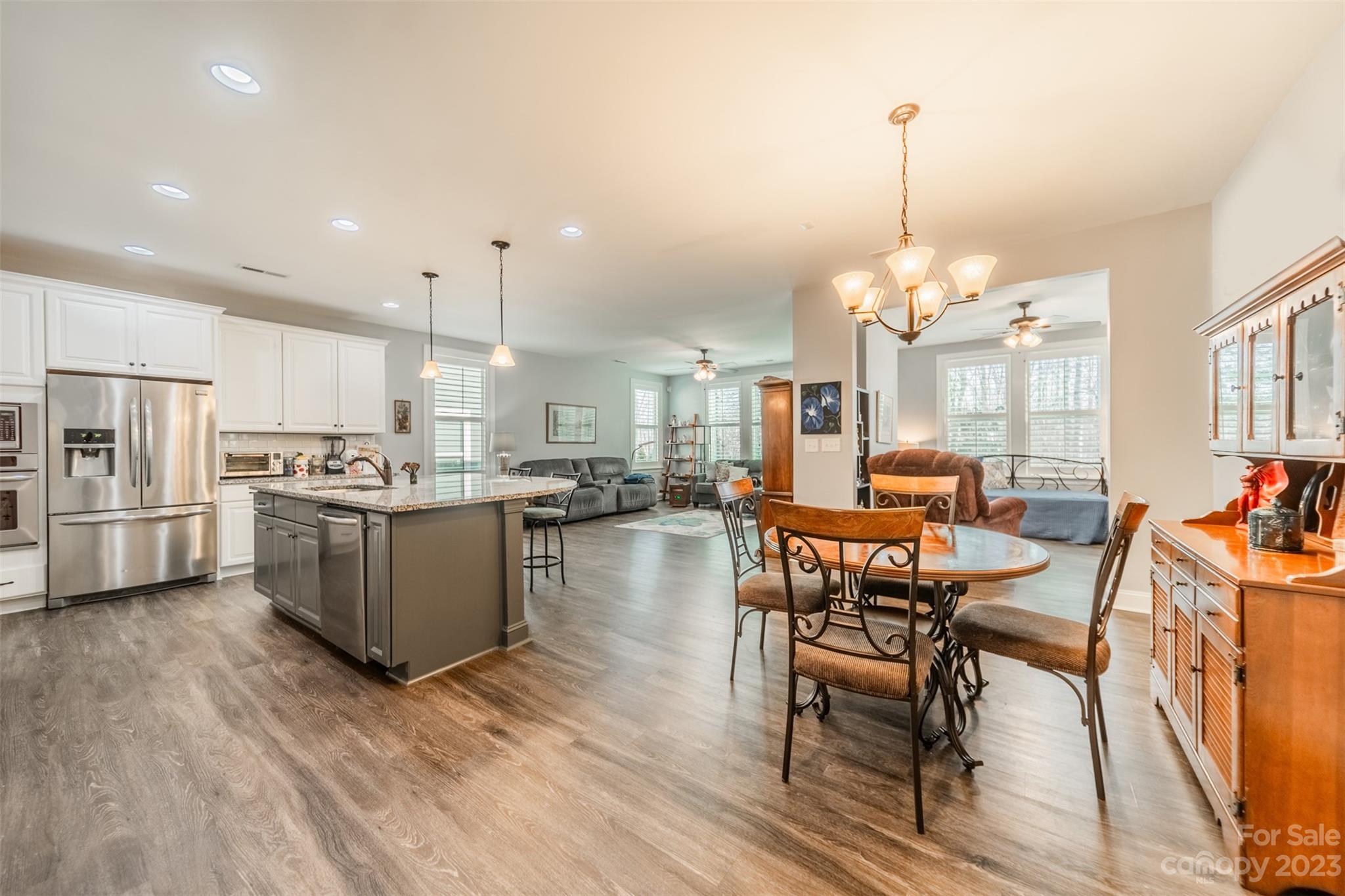 Johnson Manor - Residential