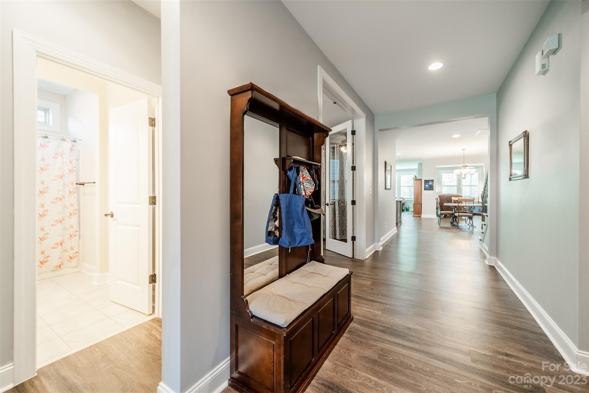 Johnson Manor - Residential