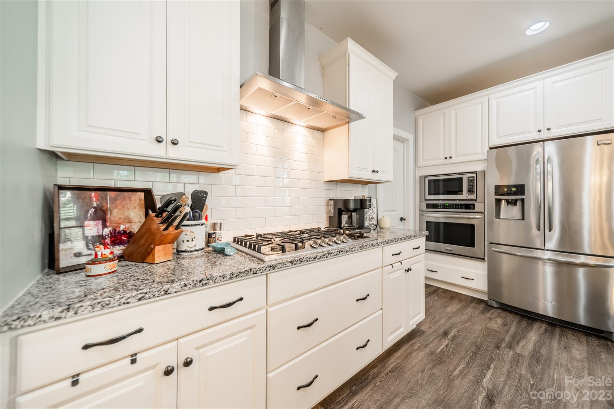 Johnson Manor - Residential