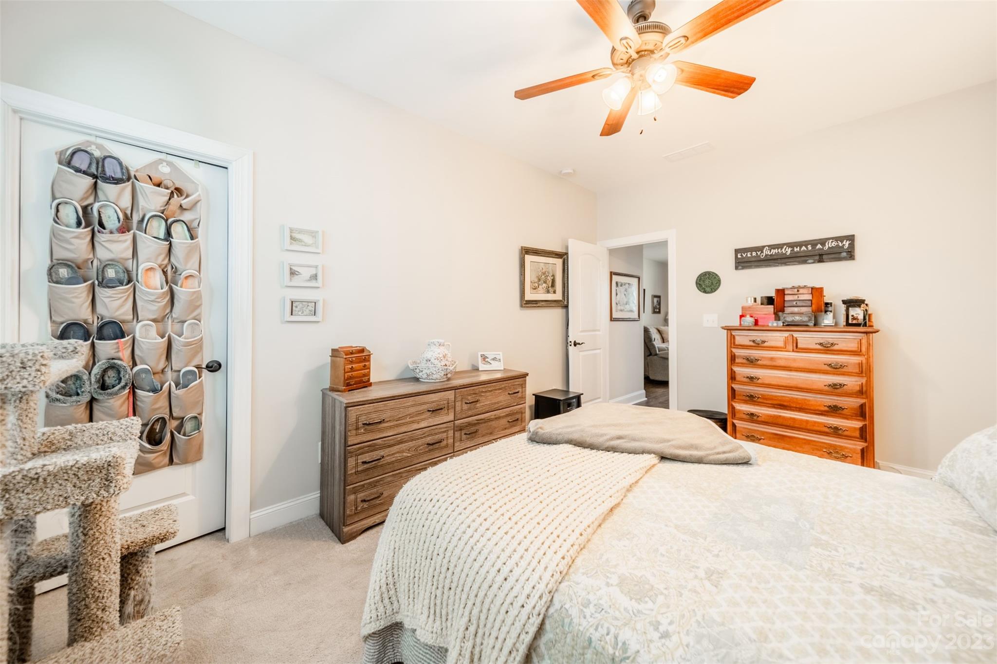 Johnson Manor - Residential