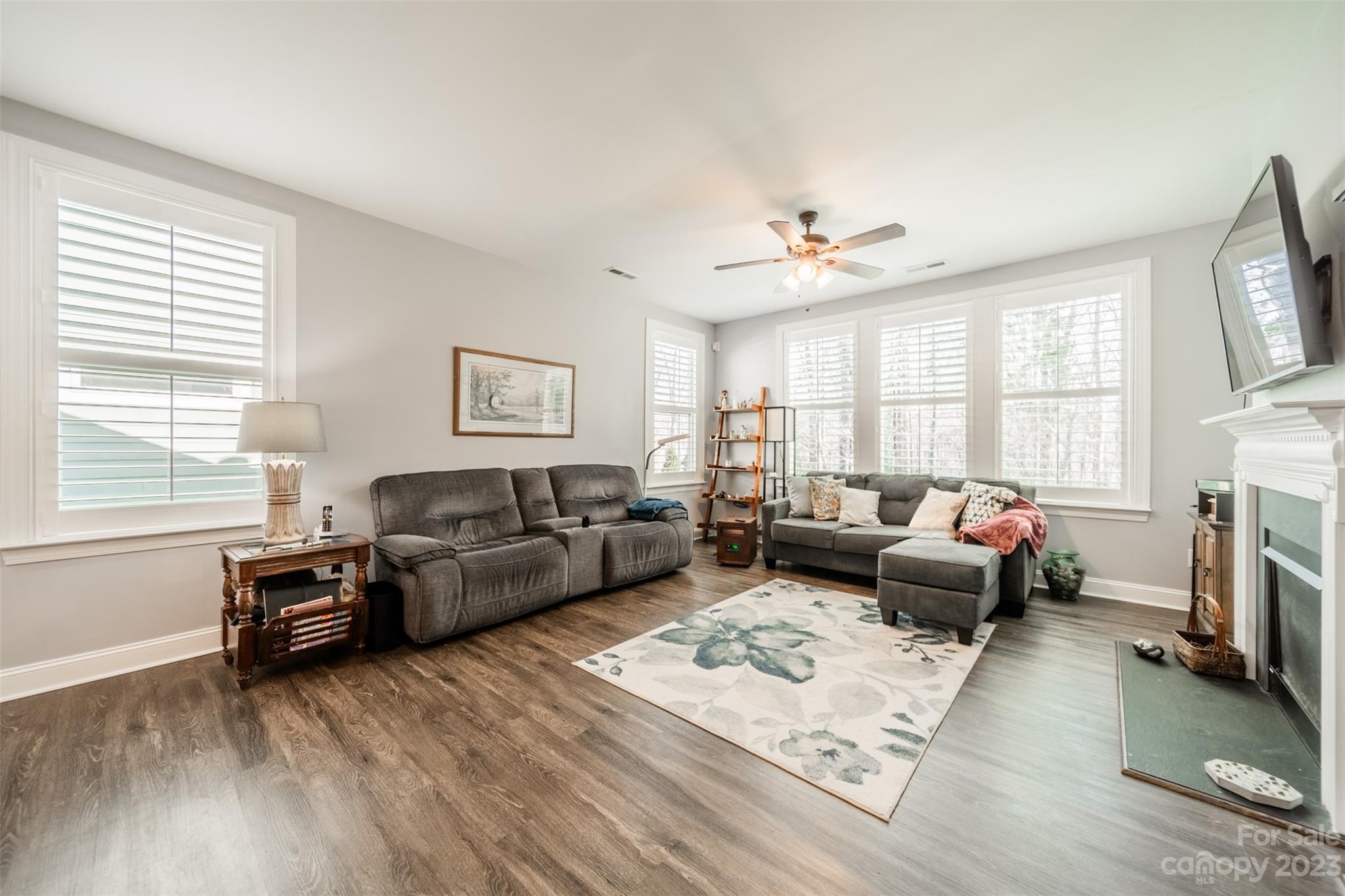 Johnson Manor - Residential