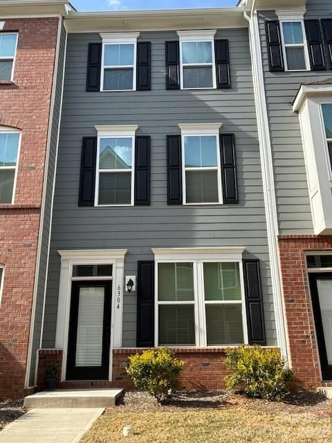 Photo of 6304 Cleburne Court, Charlotte, NC 28217 (MLS # 4367537)