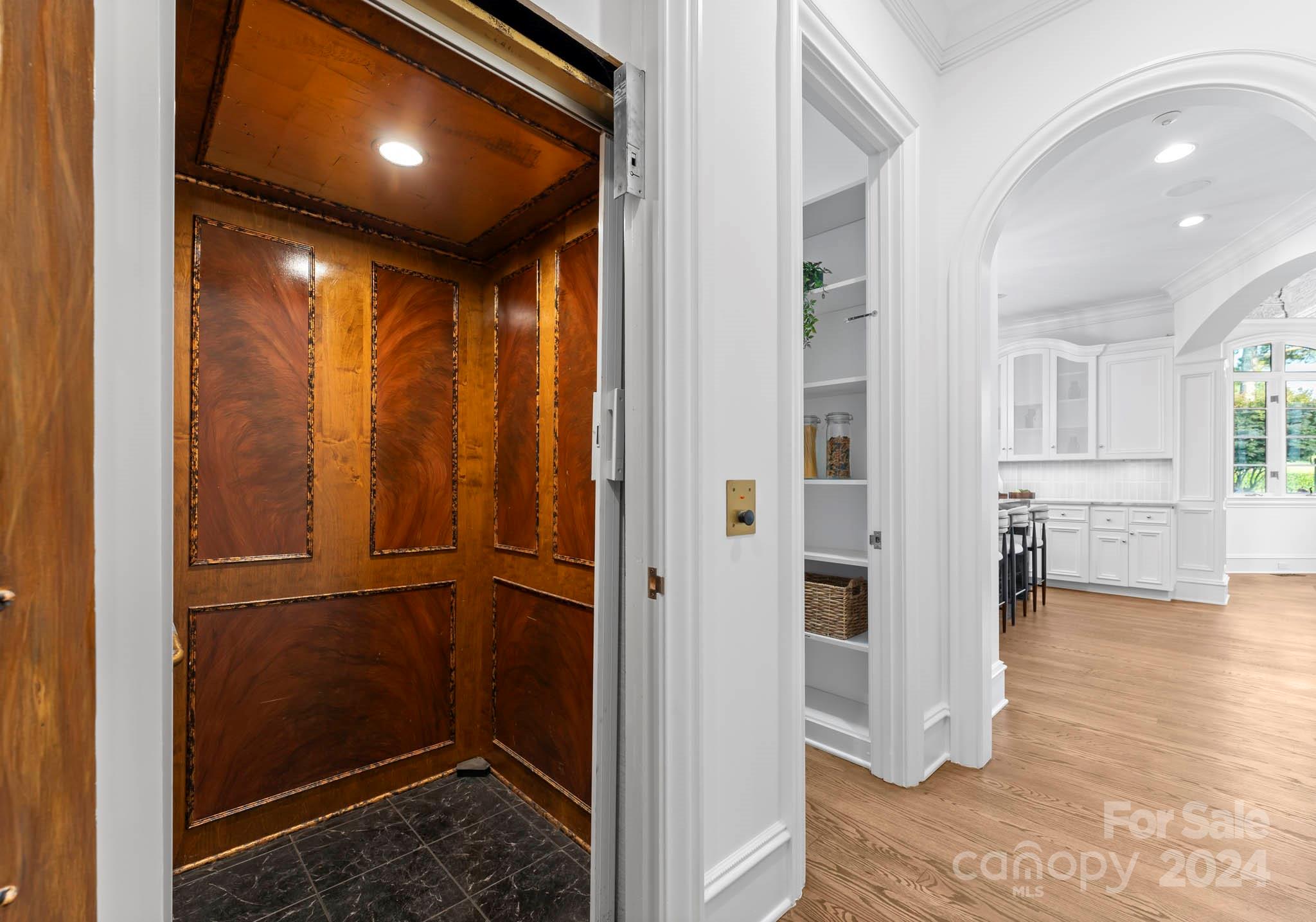 Seven Eagles - Residential