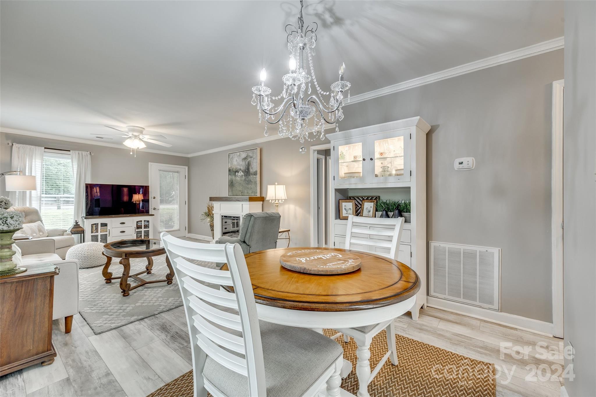 Brentwood Condos - Residential