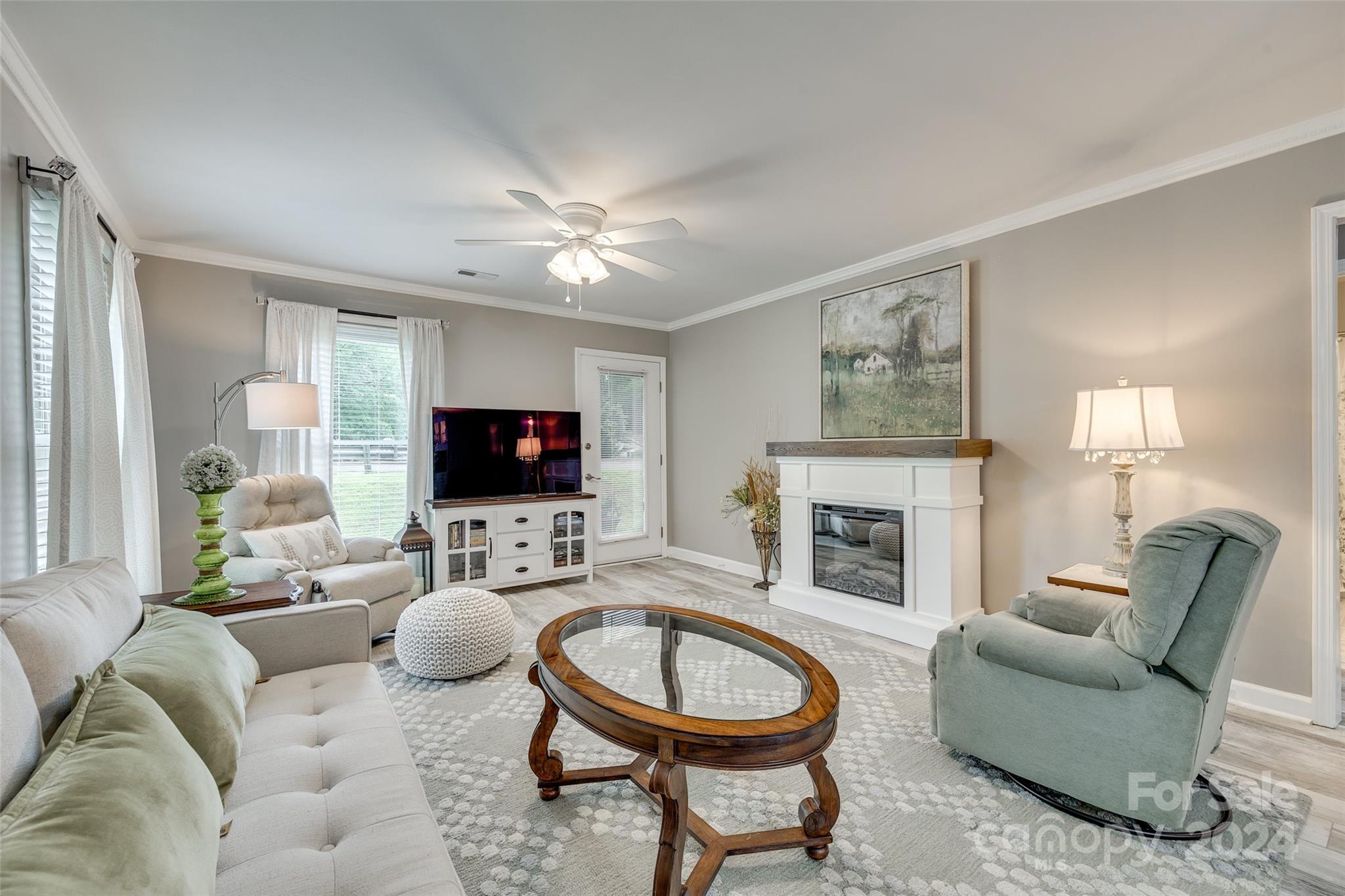 Brentwood Condos - Residential