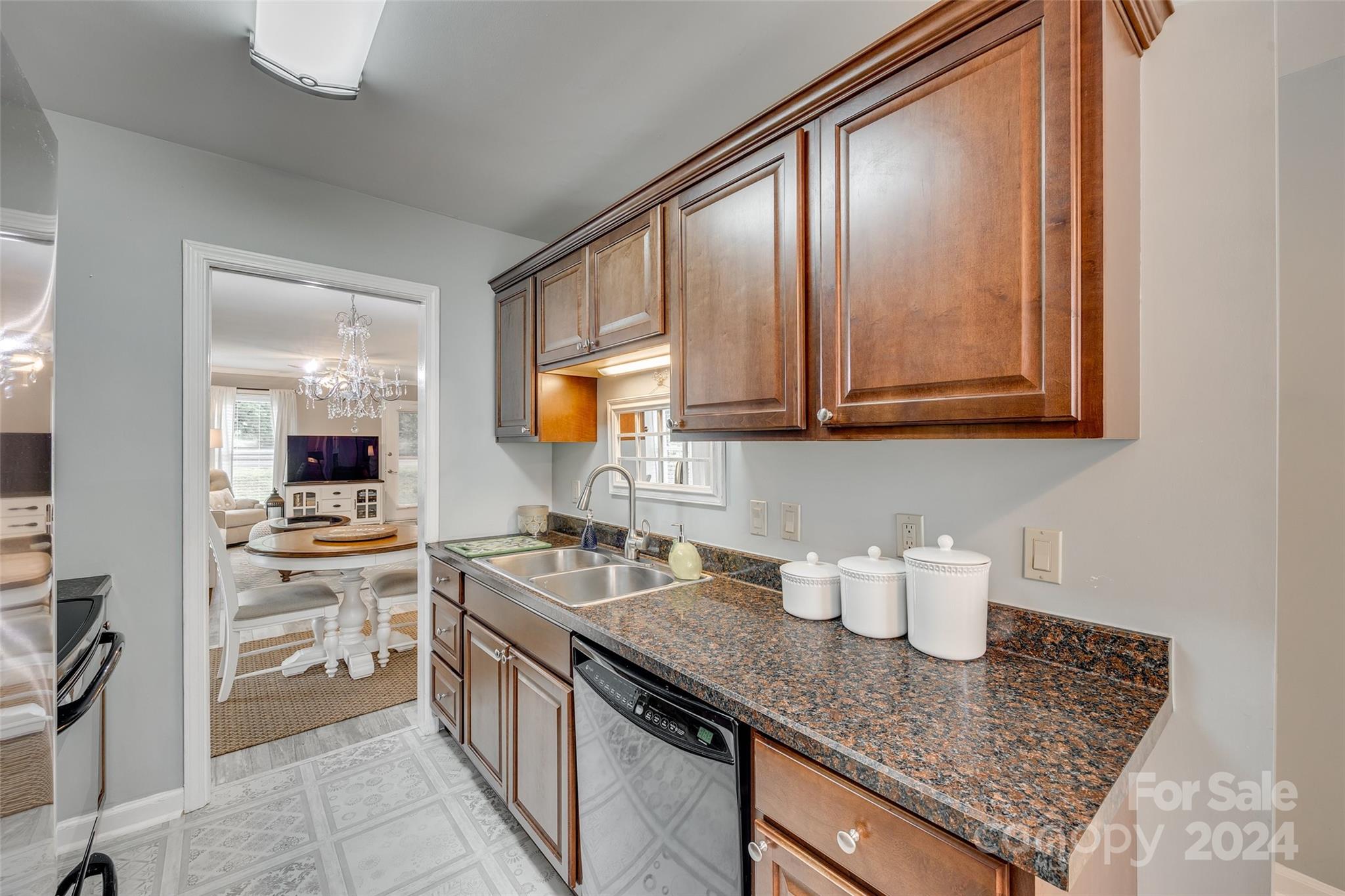 Brentwood Condos - Residential