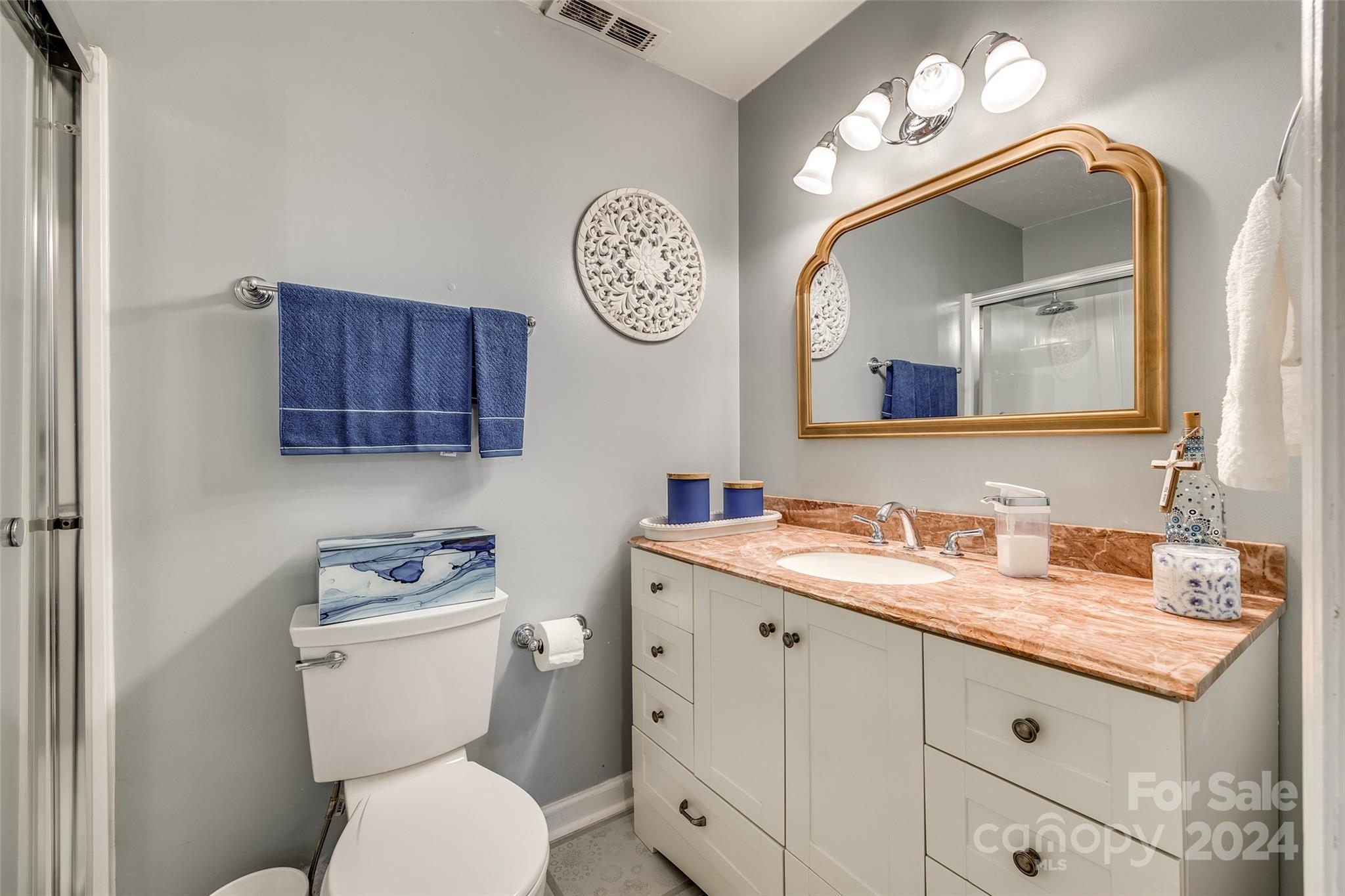 Brentwood Condos - Residential