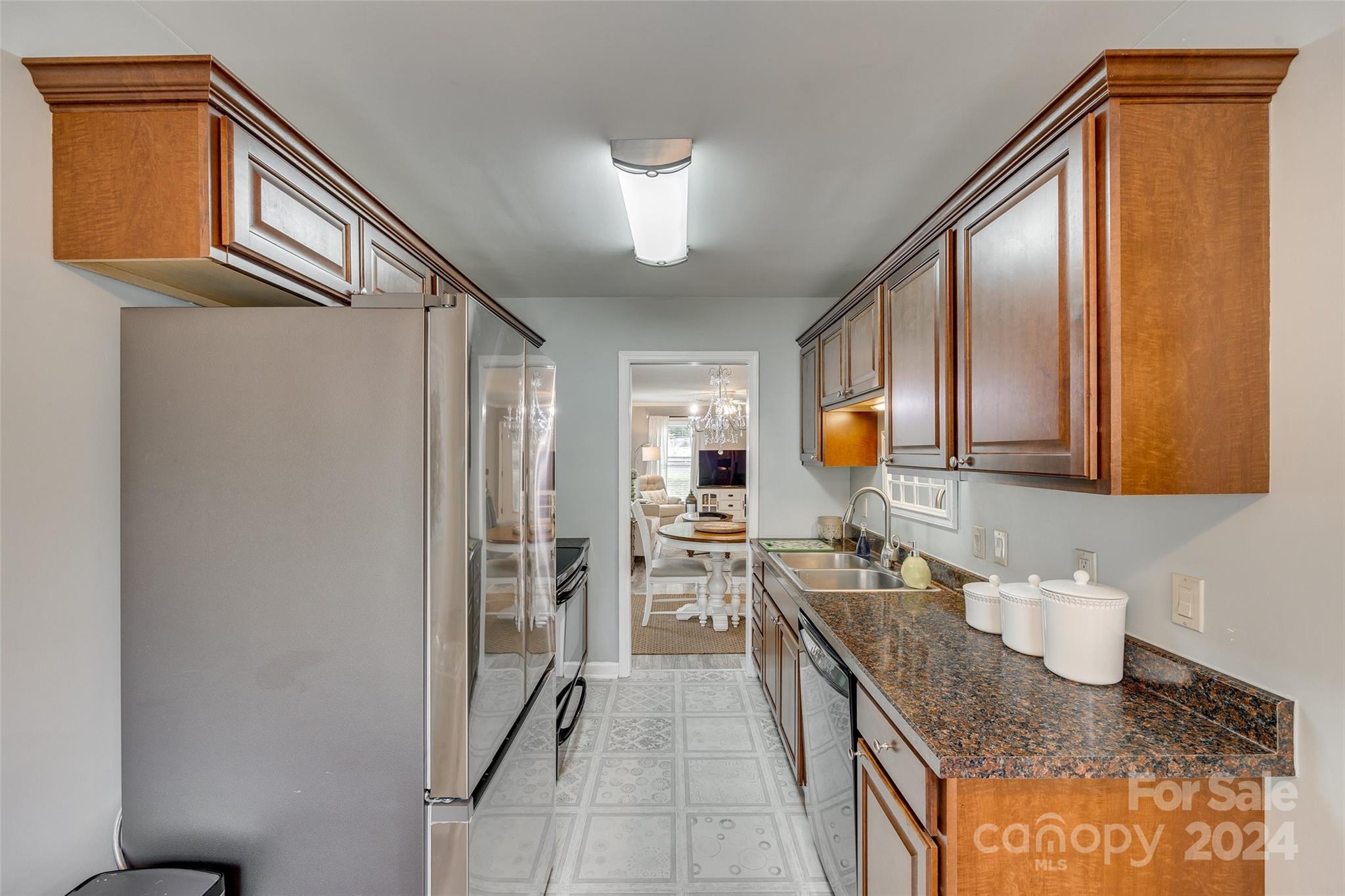 Brentwood Condos - Residential