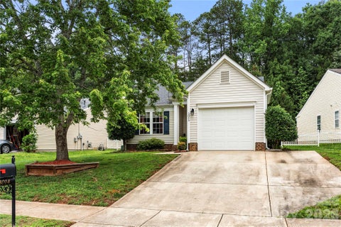 Photo of 3014 Kansas City Drive, Monroe, NC 28110 (MLS # 4386933)