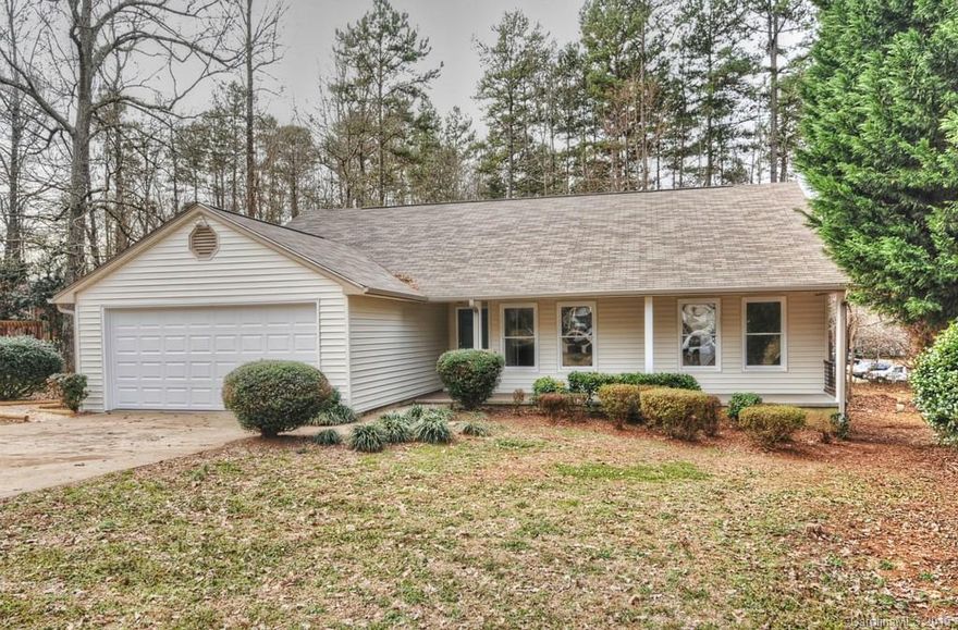 Ranch home with 3 beds, 2 baths in desirable Ft Mill! Renovated and ready to move in! Large sunroom with ceiling fan overlooks wooded backyard and the screened porch complete with ceiling fan!  Fresh paint throughout entire home, new laminate wood flooring, updated lighting!  Large family room with gas fireplace! Wooded backyard perfect for sitting around the firepit on cool nites! Cul-de-sac. Vinyl siding 2015, Garage door 2015, HVAC 2010, Roof 2011, gutters 2015.  Don't let this one get away!
