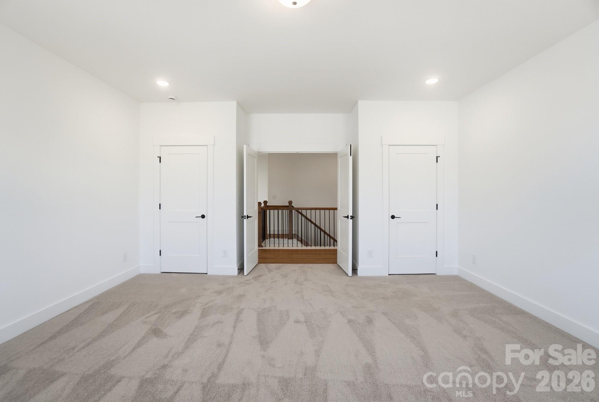 Robinson Oaks - Residential