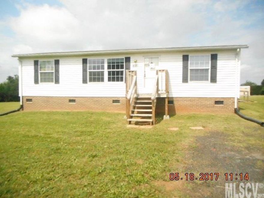 Great price on this nice home on large level lot with 3 bedrooms, 2 baths and large deck.  Property has community well system serviced by Aqua.