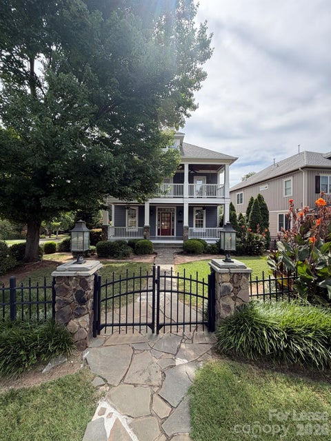 Photo of 701 McDonald Avenue, Charlotte, NC 28203 (MLS # 4406773)