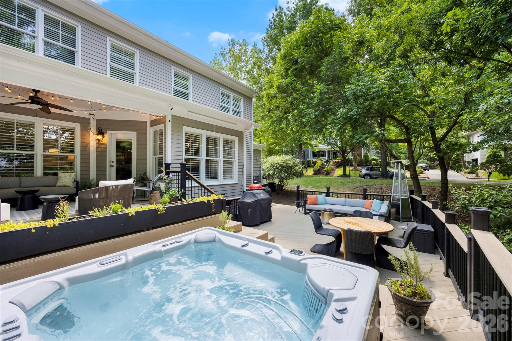 Lake Shore - Residential