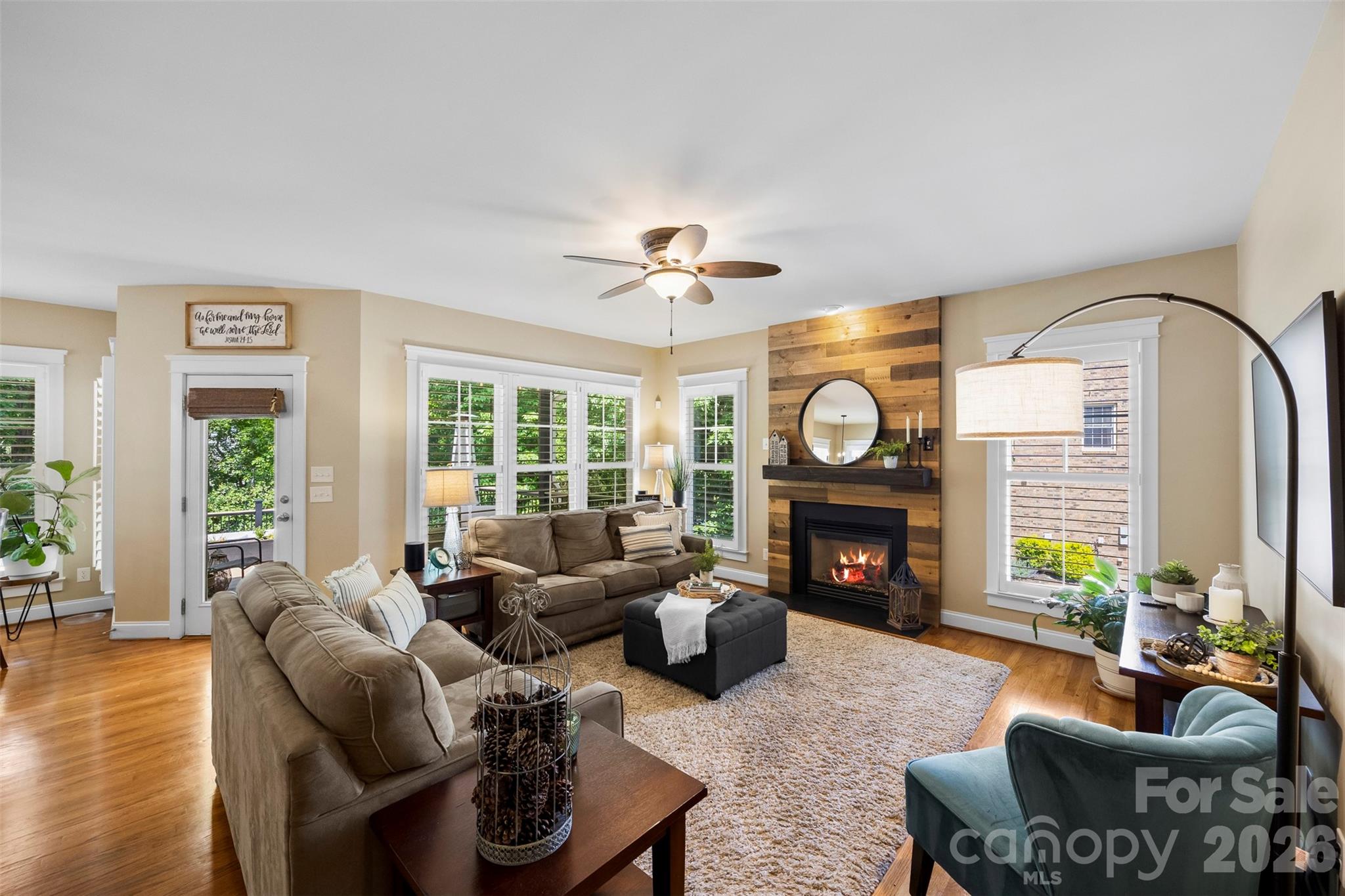Lake Shore - Residential