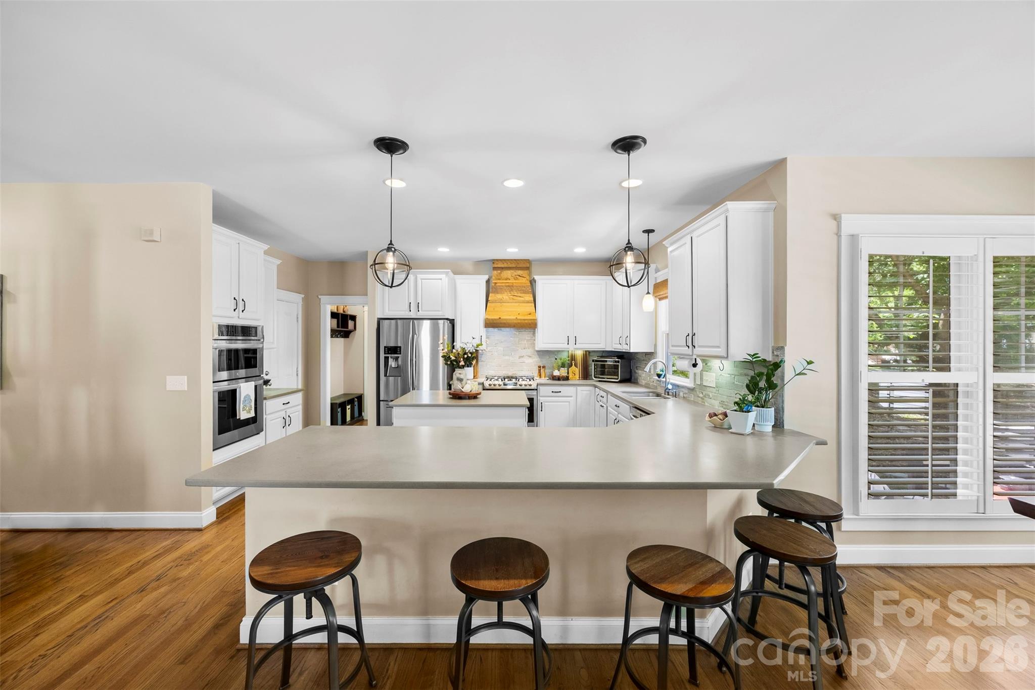 Lake Shore - Residential