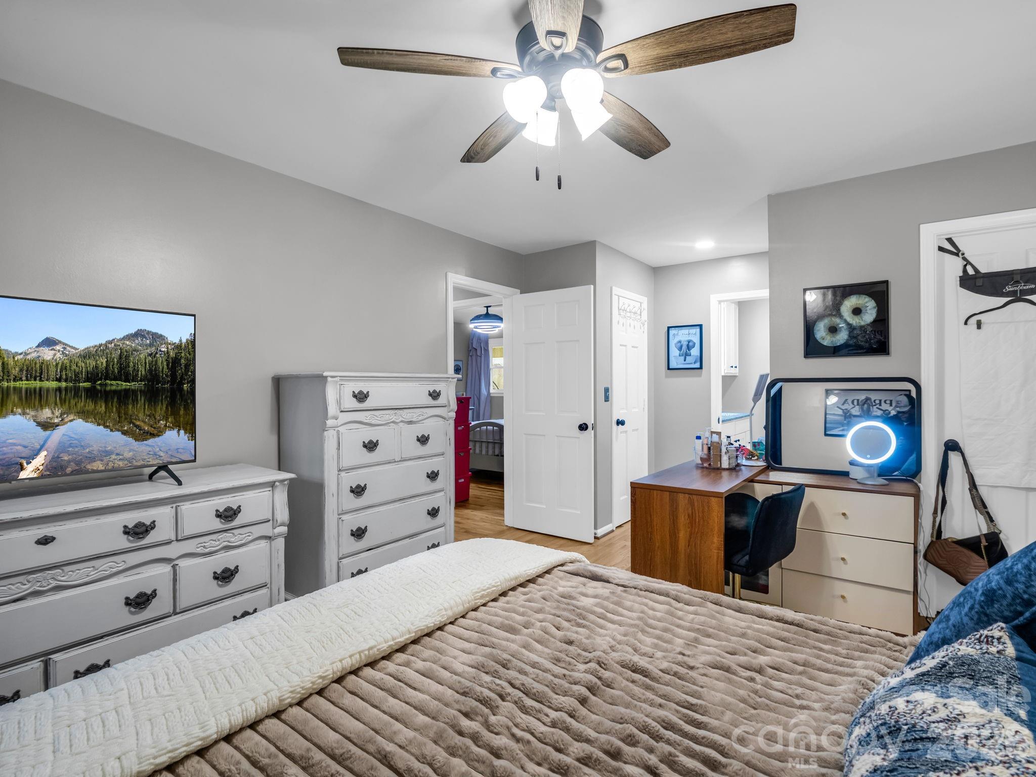 Country Club Gardens - Residential