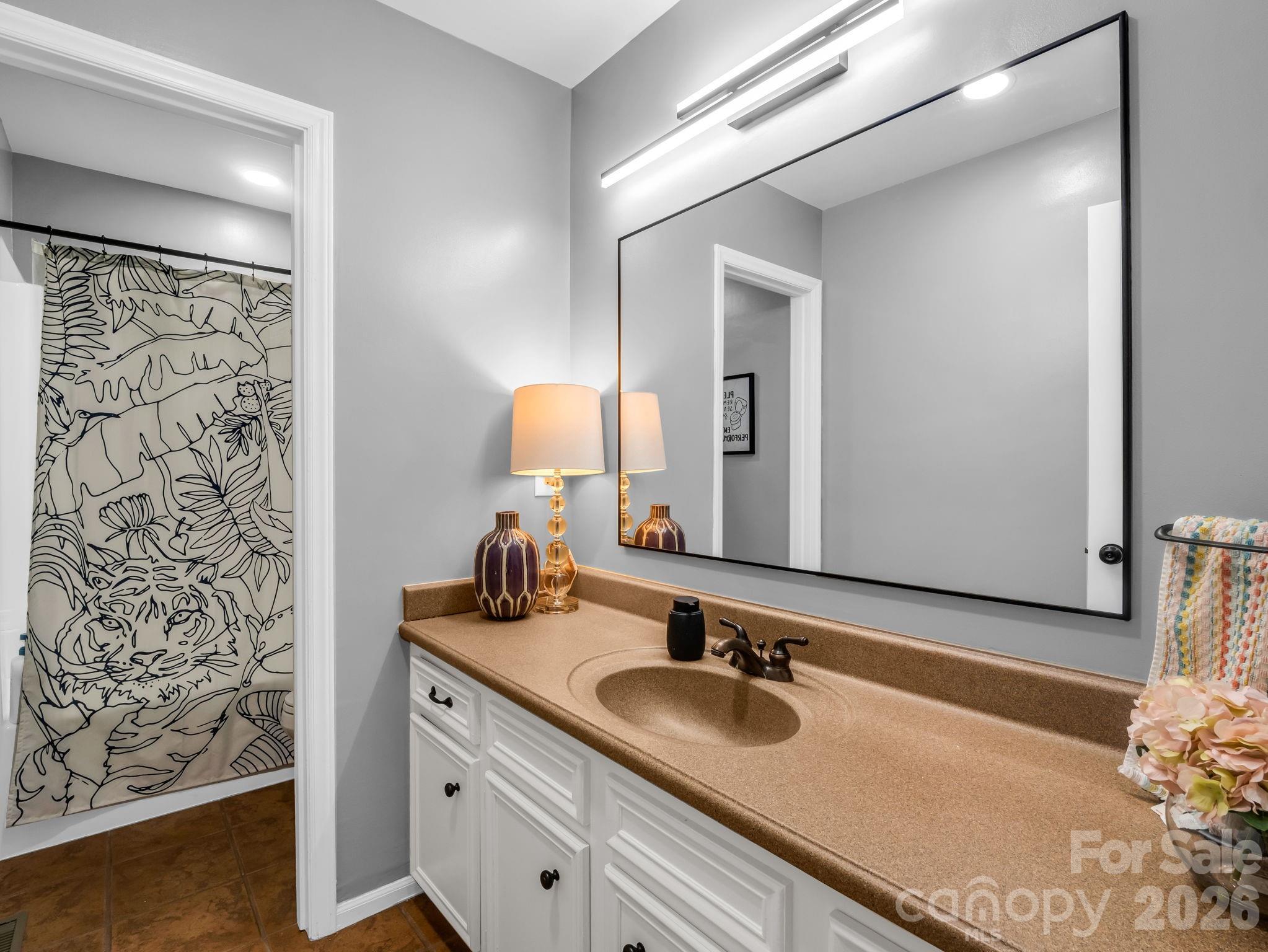 Country Club Gardens - Residential