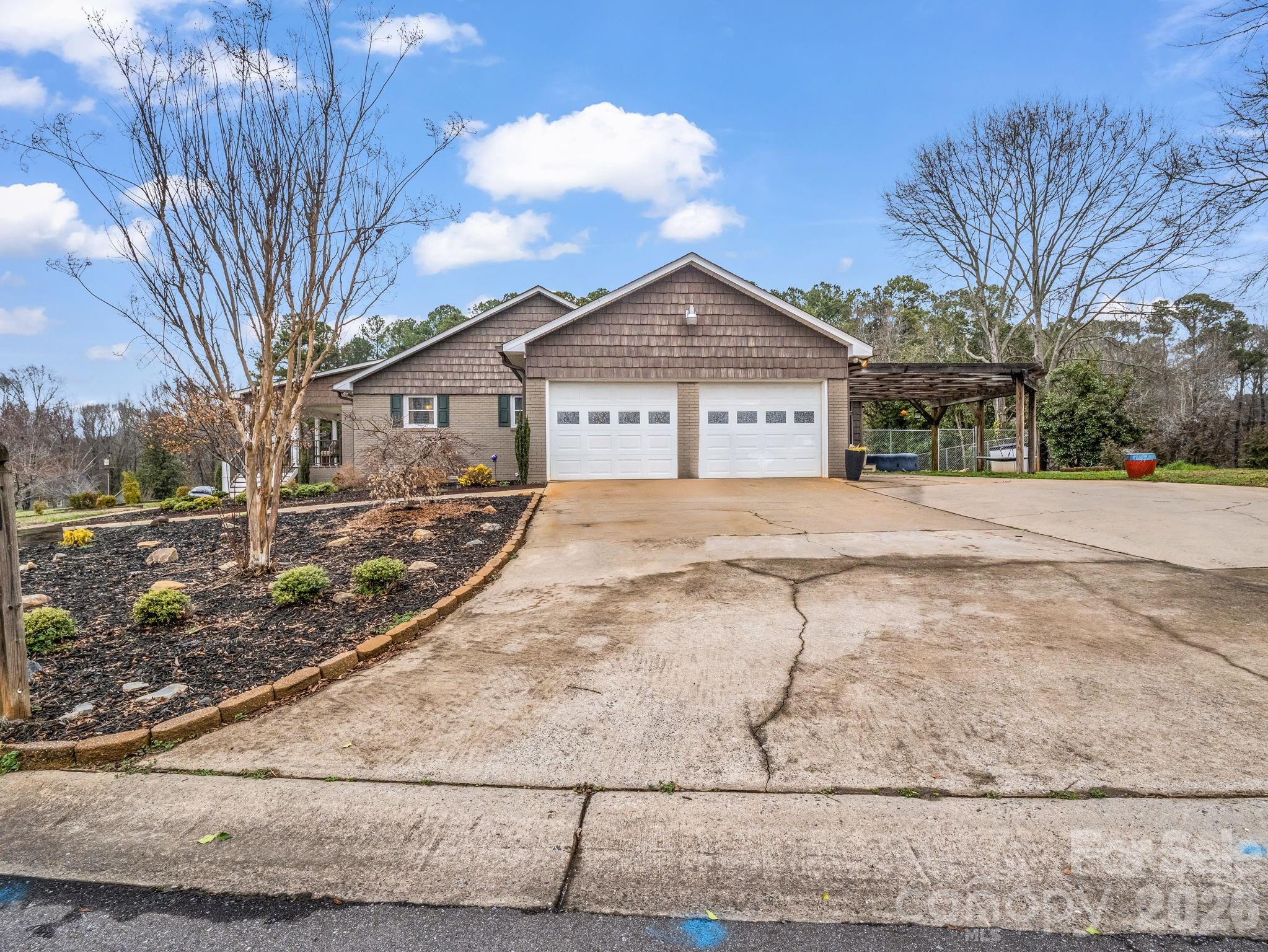 Country Club Gardens - Residential