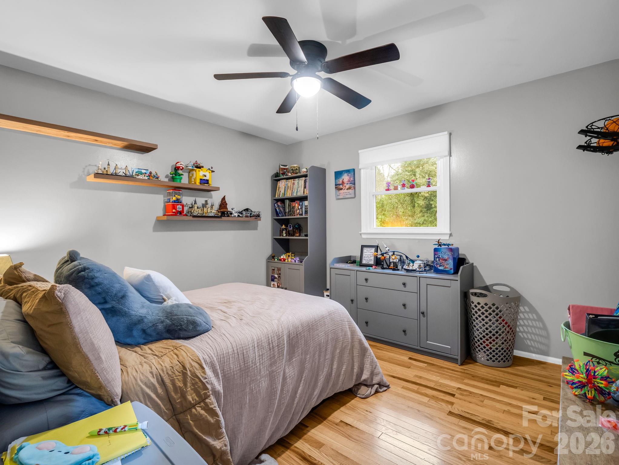 Country Club Gardens - Residential