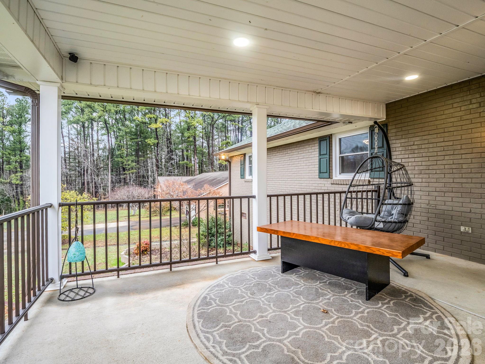 Country Club Gardens - Residential