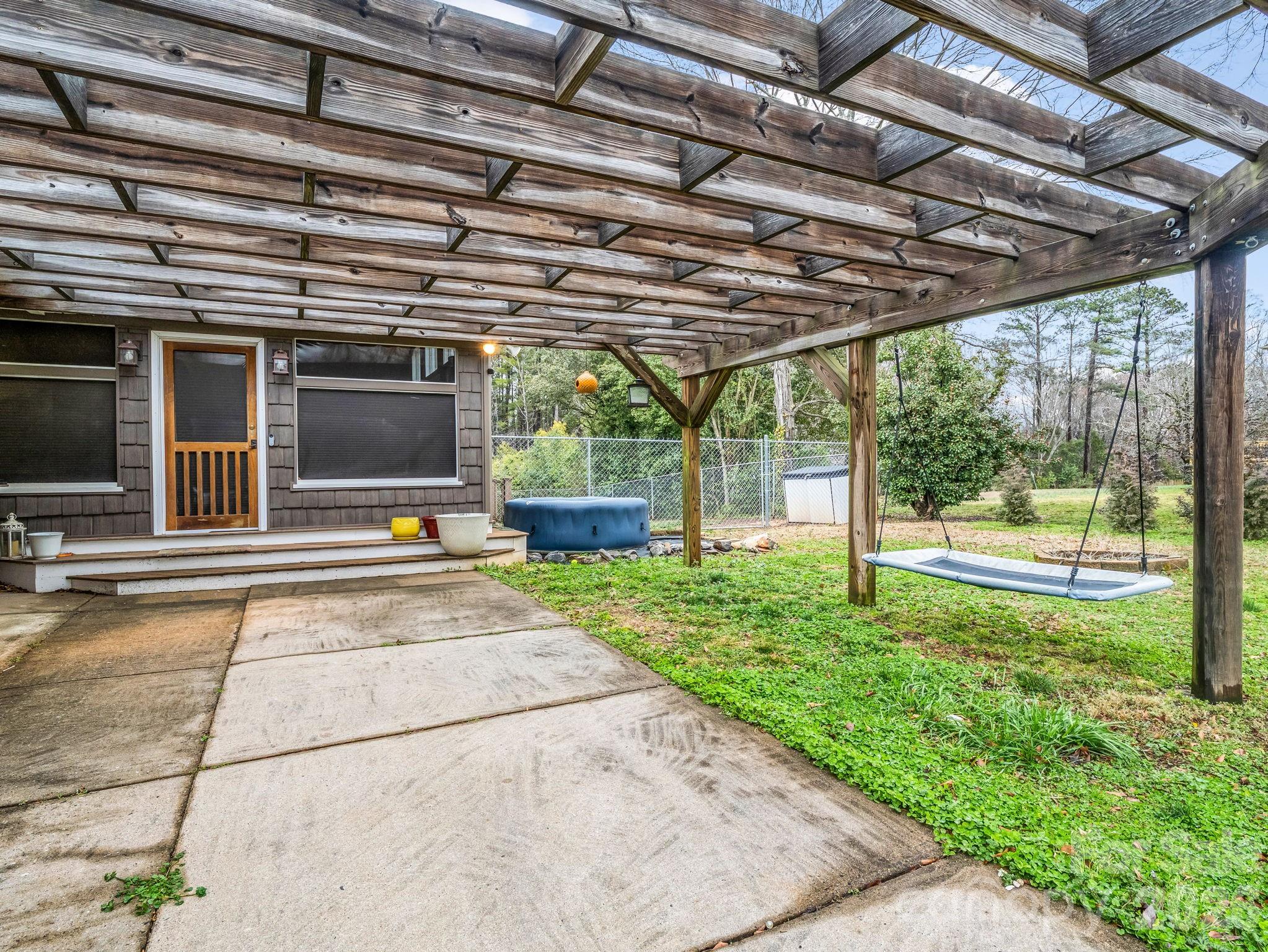 Country Club Gardens - Residential